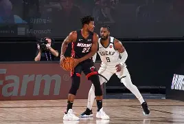 关键阶段顶住压力，球队笑到最后(关键阶段顶住压力,球队笑到最后一分钟)