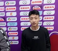 关键阶段顶住压力，球队笑到最后(关键阶段顶住压力,球队笑到最后一分钟)